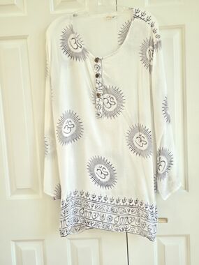 Women’s White Printed Midi Dress with Sunburst Motif